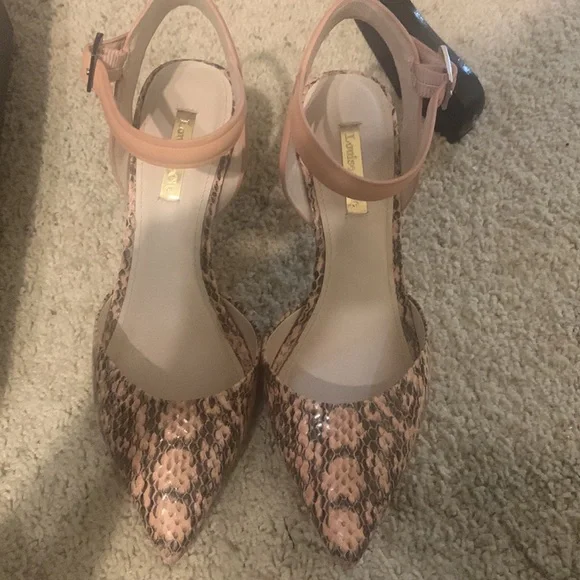 Pre-loved pink and black snakeskin heels! - Picture 5 of 5